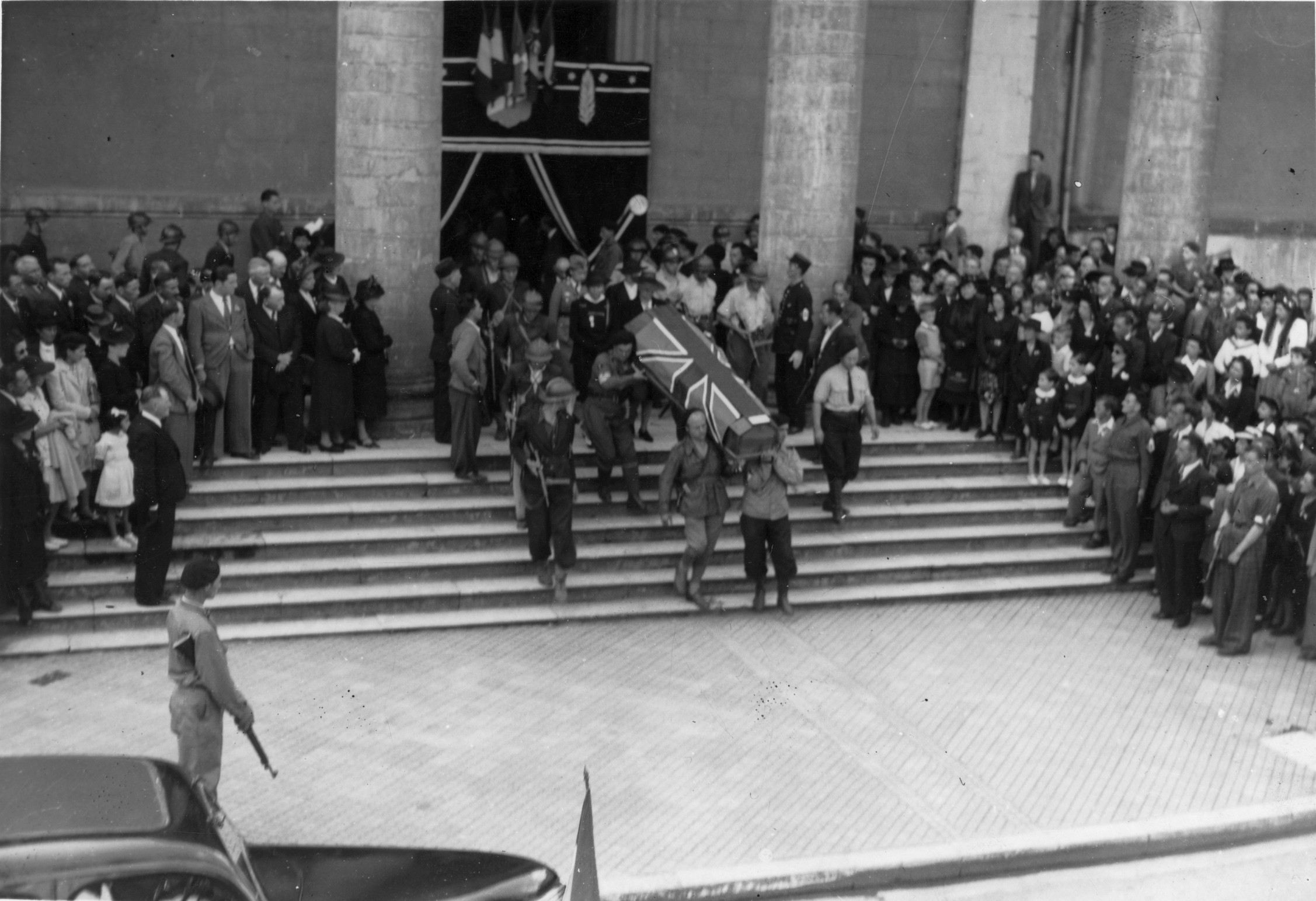 24 août 1944, obsèques des victimes des combats du Pont de Bats