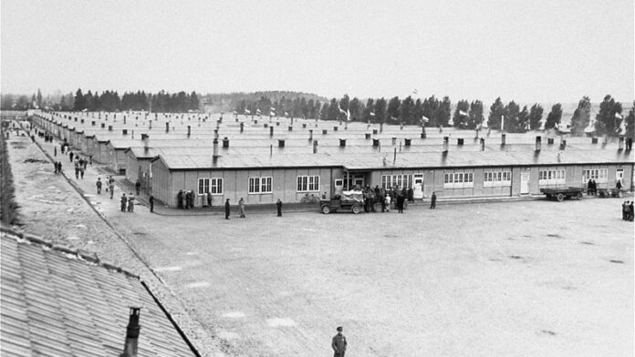 800px prisoners barracks dachaupublicdomain