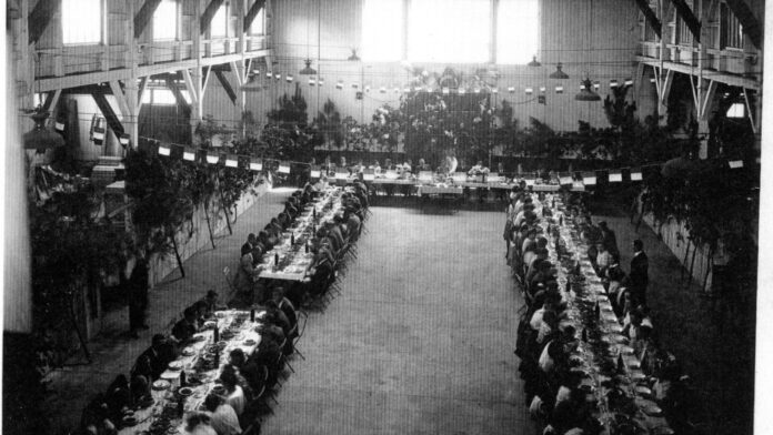 banquet du personnel de motobloc à la libération